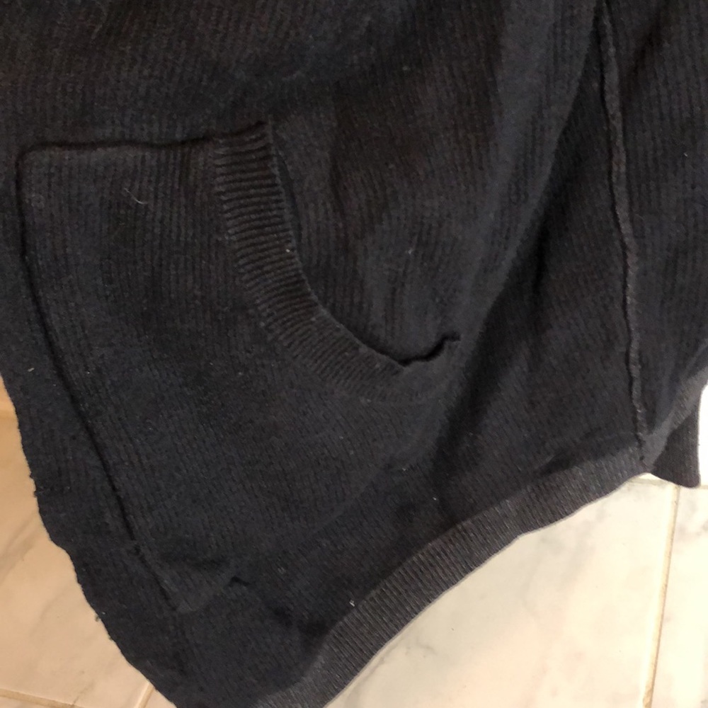Lululemon reversible yogi cabin black / grey sweater. Pockets! - Picture 5 of 7